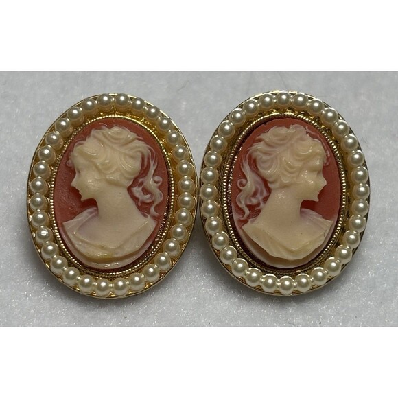 4 For $20 Vintage Hand Carved Cameo Earrings With Faux Pearl Trim - Picture 1 of 2